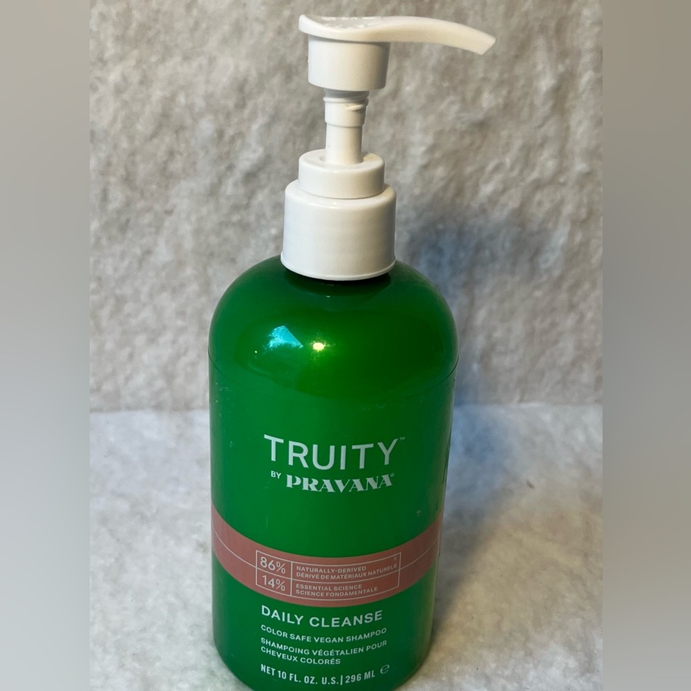 Truity by Pravana Daily Cleanse Vegan Shampoo. MWOT